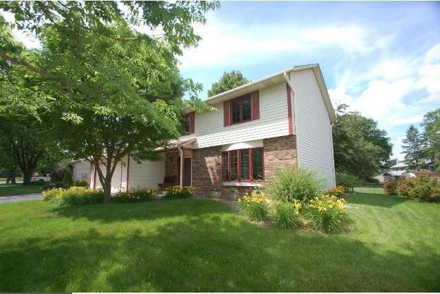 Wonderful two story home with four bedrooms up in 