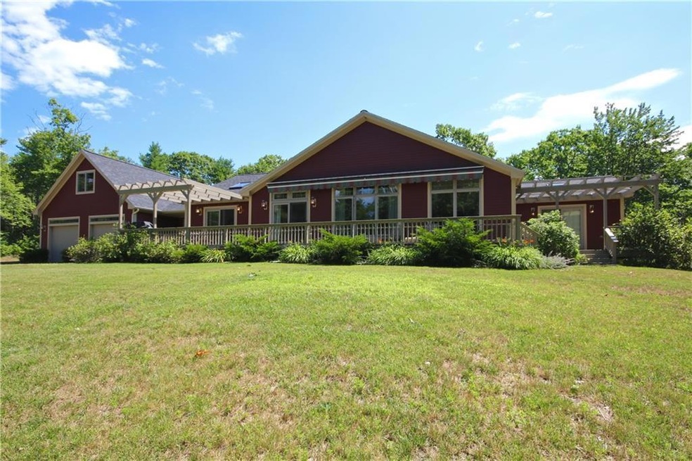 Custom Built Executive Ranch ........