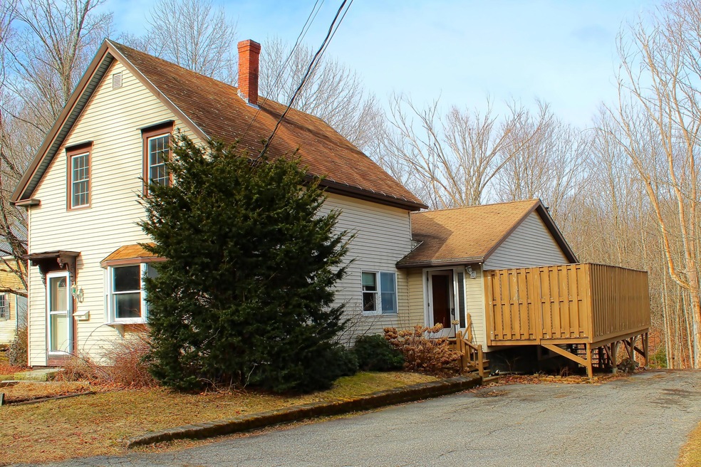 43 Deane St, Gardiner, ME 04345 - photo 1