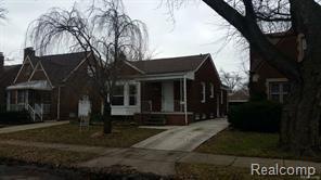 Front of house.jpg