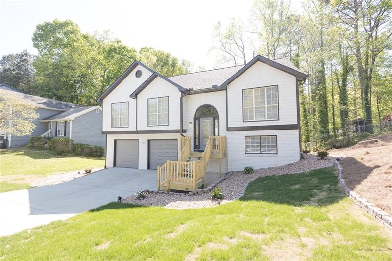 5574 Princeton Oaks Ln, Sugar Hill, GA 30518 - photo 1