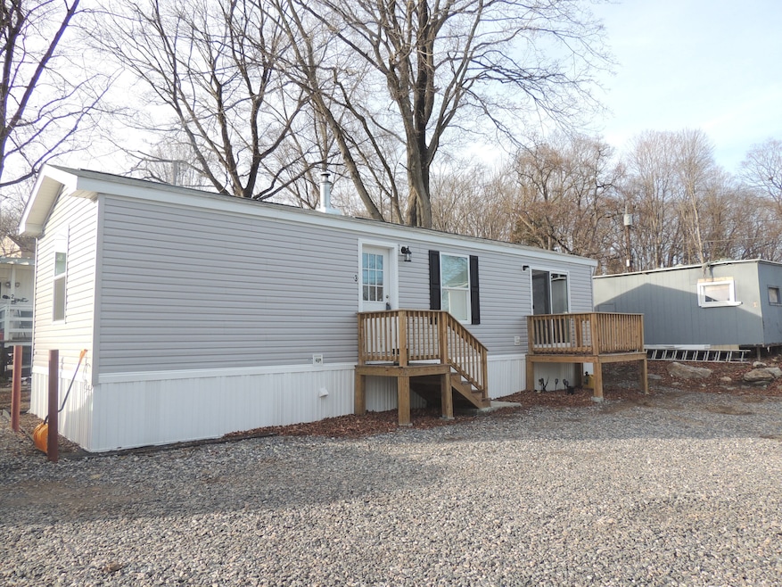 Welcome home to Naugatuck Pines!