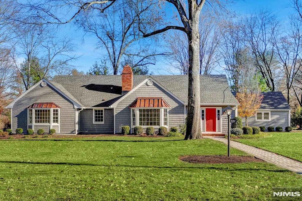 632 Fairview Place, Wyckoff, NJ 07481 - photo 1