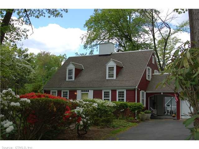 339 Ridgewood Rd, West Hartford, CT 06107 - photo 1