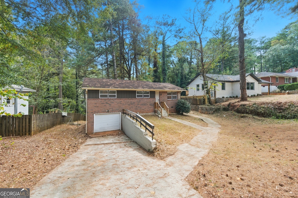 2139 Trailwood Rd, Decatur, GA 30032 - photo 1