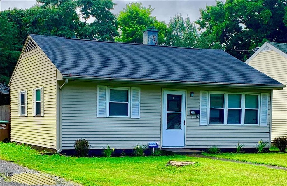 2515 Pearl St, Columbus, IN 47201 - photo 1