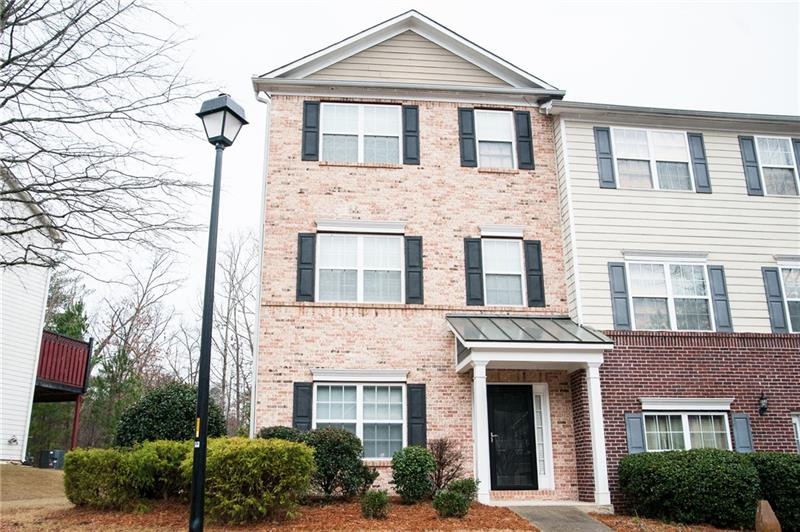 WONDERFUL 3 BEDROOM, 2.5 BATHROOM TOWNHOME IN CASC