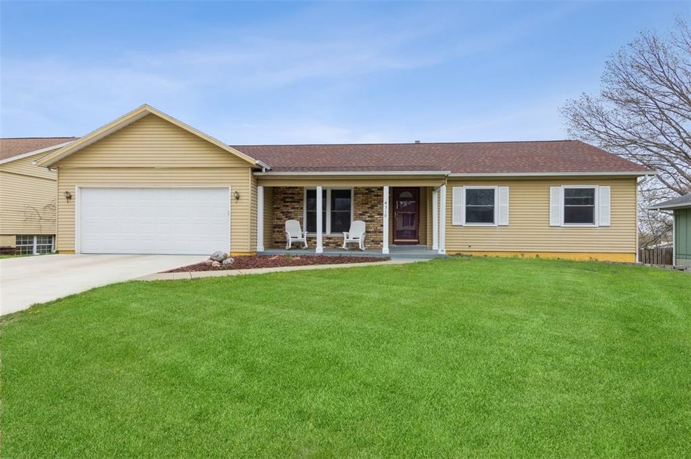 4310 Orchard Dr NW, Cedar Rapids, IA 52405 - photo 1