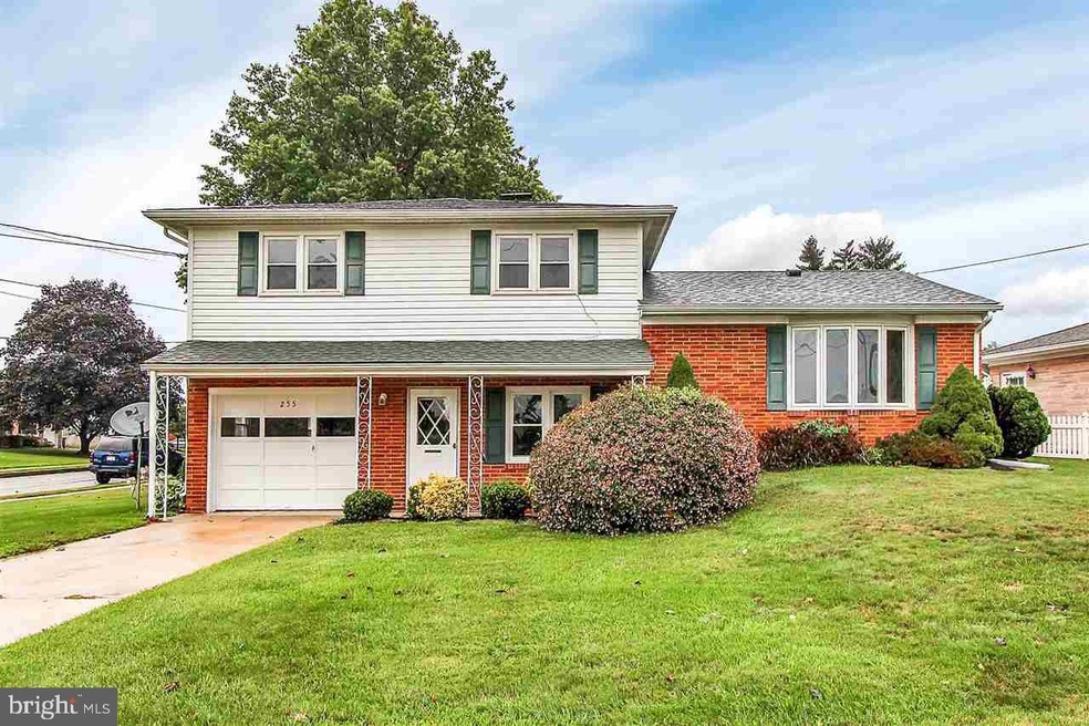 255 S 4th St, Mount Wolf, PA 17347 - photo 1