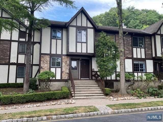 3706 Mark Twain Way unit 3706, Mahwah, NJ 07430 - photo 1