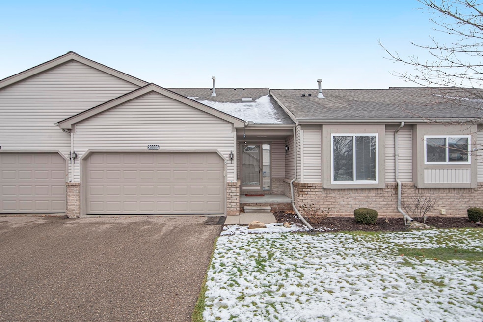 20005 Wilson St unit 117, Grand Blanc, MI 48439 - photo 1