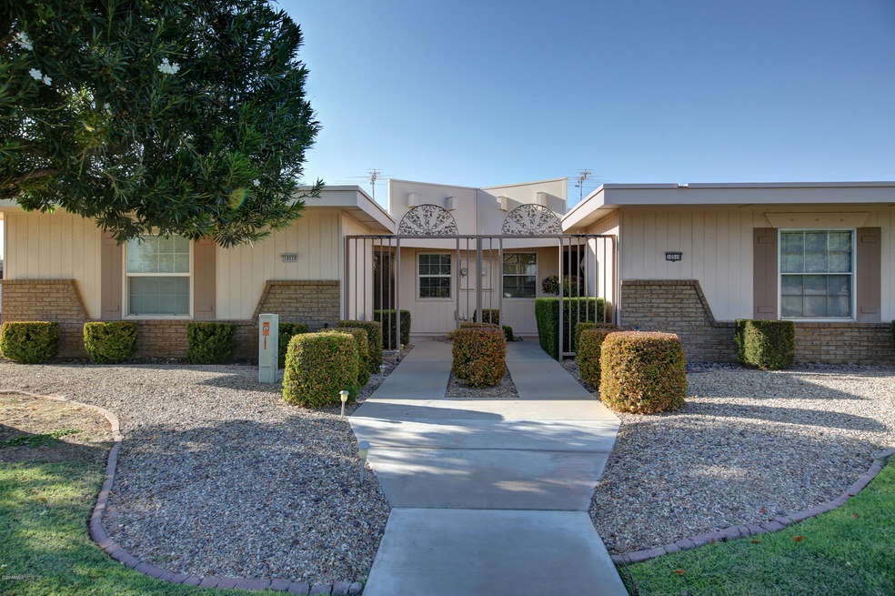 10518 W Palmeras Dr, Sun City, AZ 85373 - photo 1