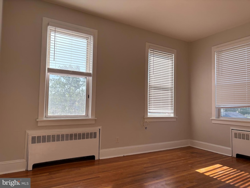For Rent $1,400/month