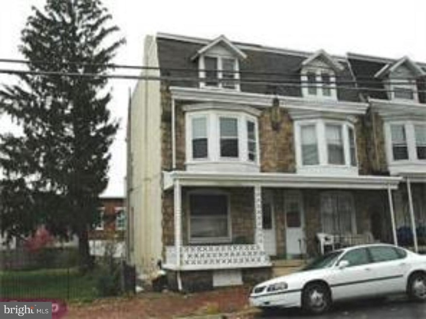 1426 N 10th St, Reading, PA 19604 - photo 1