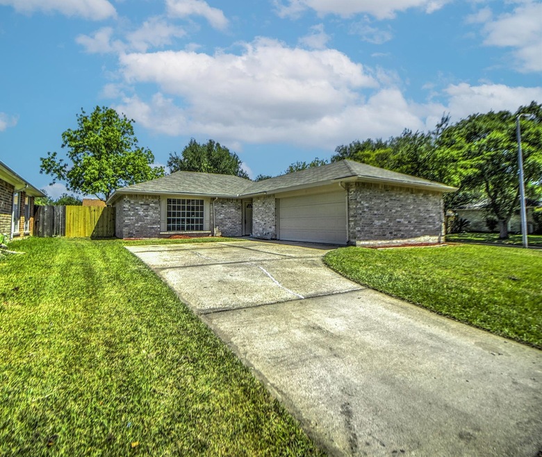 16302 Summer Dawn Ln, Houston, TX 77095 - photo 1