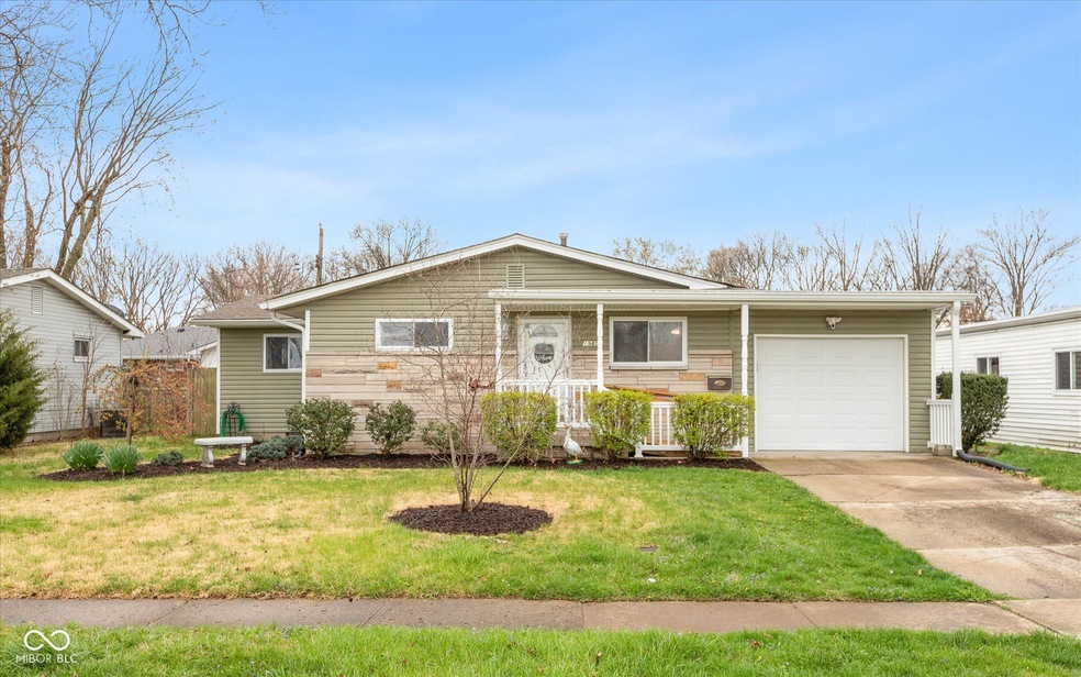 1985 Newcomer Ln, Beech Grove, IN 46107 - photo 1