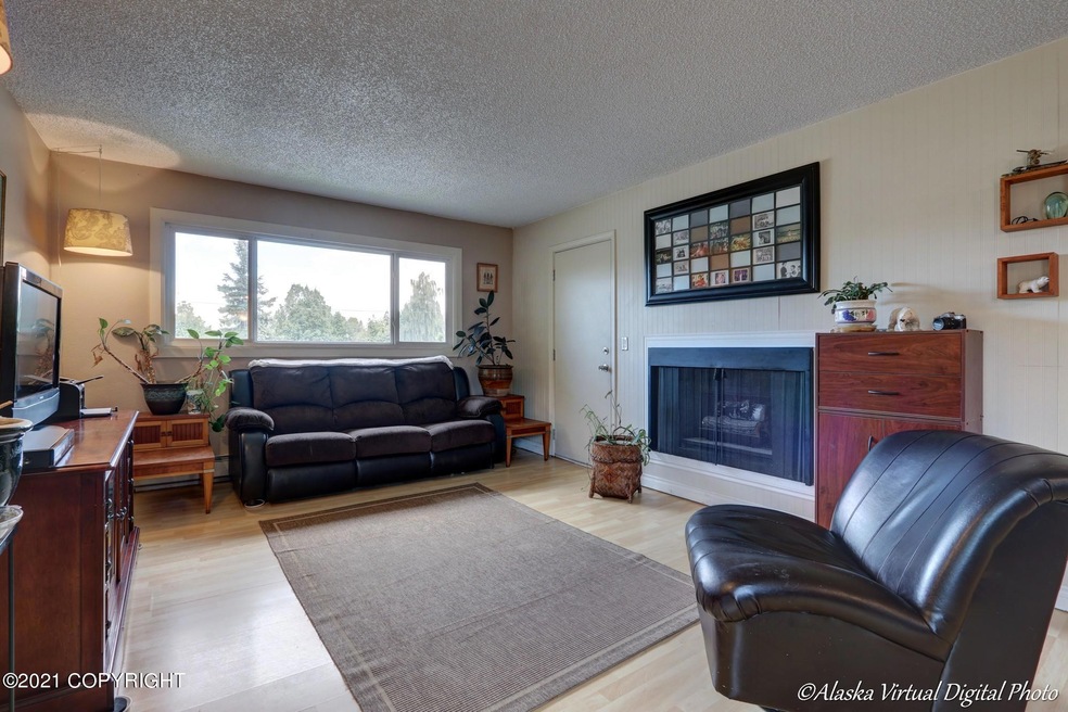 Living room with gas fireplace