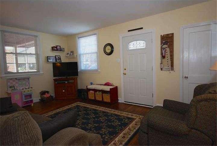 105 6th Ave, Folsom, PA 19033 - photo 1