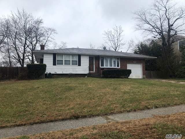 12 Rita Crescent, ComMacK, NY 11725 - photo 1