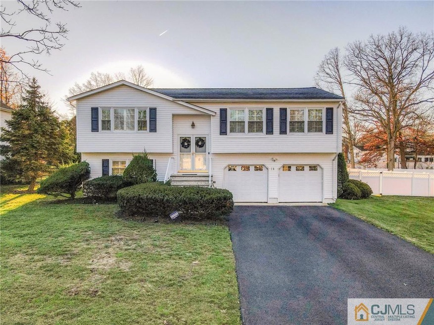 18 Winterberry Cir, Piscataway, NJ 08854 - photo 1