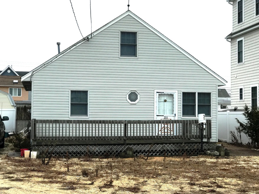 211 1st Ave Front