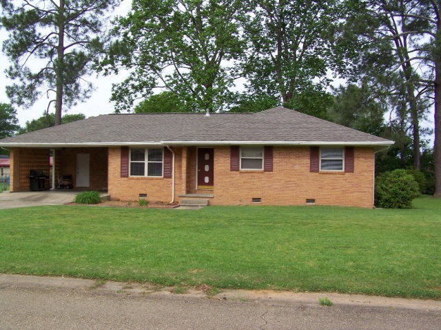 204 Westview Cir, McComb, MS 39648 - photo 1