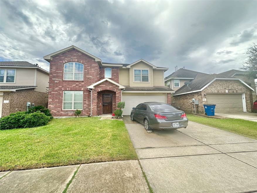 1926 Sonoma Breeze Dr, Houston, TX 77049 - photo 1