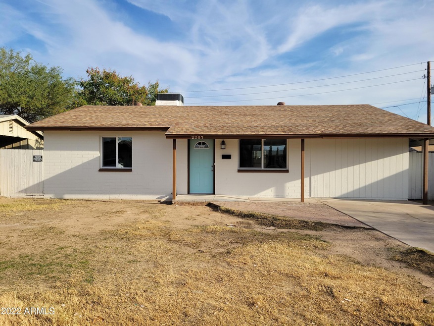 2207 N 48th Ln, Phoenix, AZ 85035 - photo 1