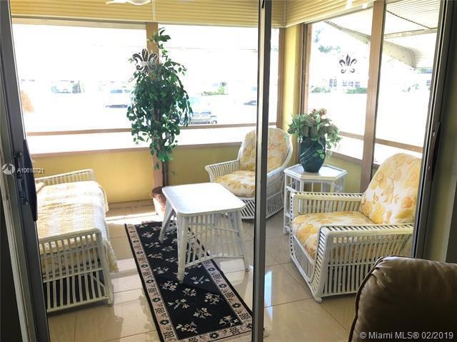 Screen patio