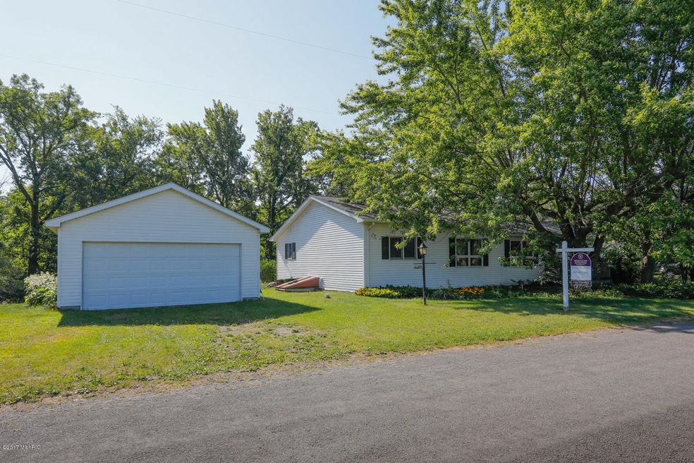 66761 Winding River Rd-135