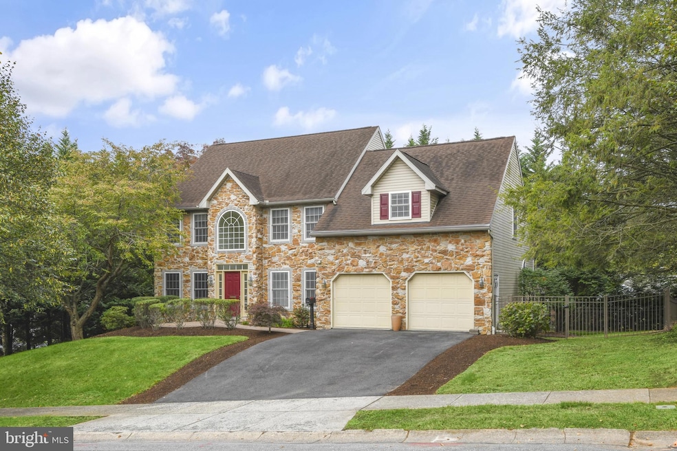 1733 Dauphin Ave, Reading, PA 19610 - photo 1