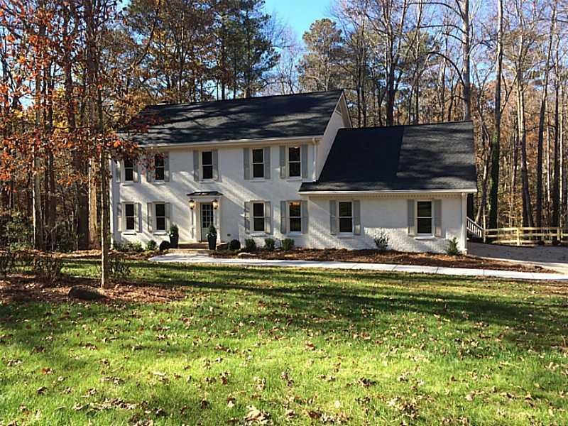 325 Waverly Hall Dr, Roswell, GA 30075 - photo 1