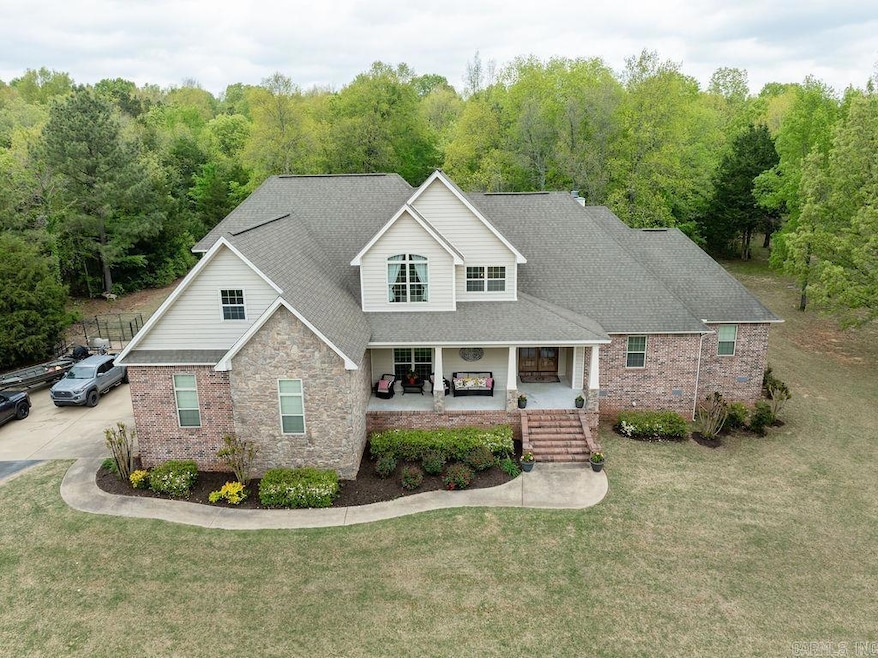 Under Contract $700,000