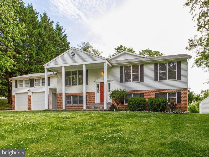 2432 Dorchester Rd, Upper Marlboro, MD 20774 - photo 1