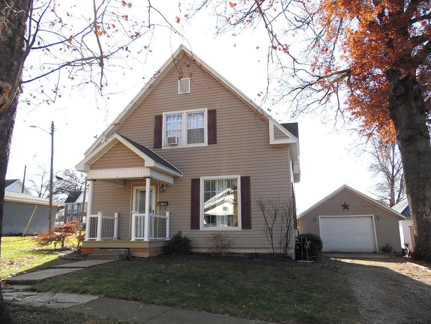 119 W Dake St, Brookfield, MO 64628 - photo 1