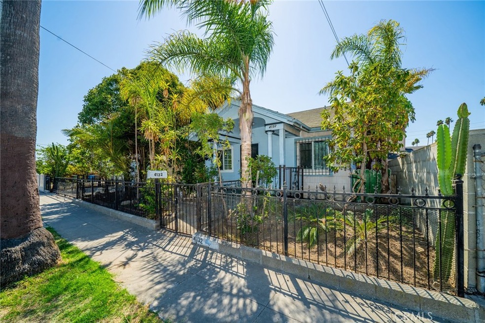 4132 W 102nd St, Inglewood, CA 90304 - photo 1