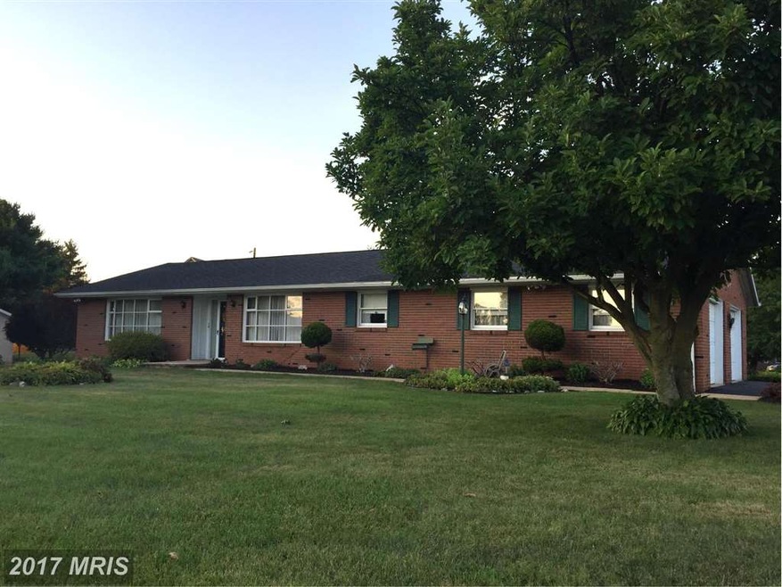 787 Joy Dr, Greencastle, PA 17225 - photo 1