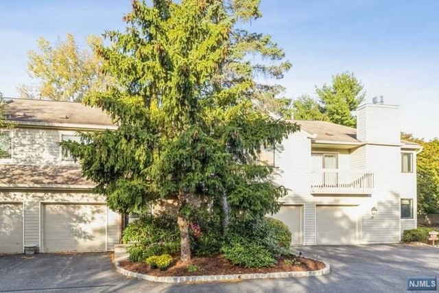 27 Spruce Run unit E27, Ramsey, NJ 07446 - photo 1