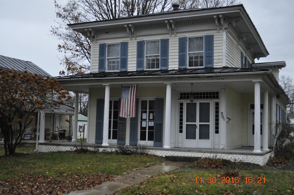201 N Main St, Muncy, PA 17756 - photo 1