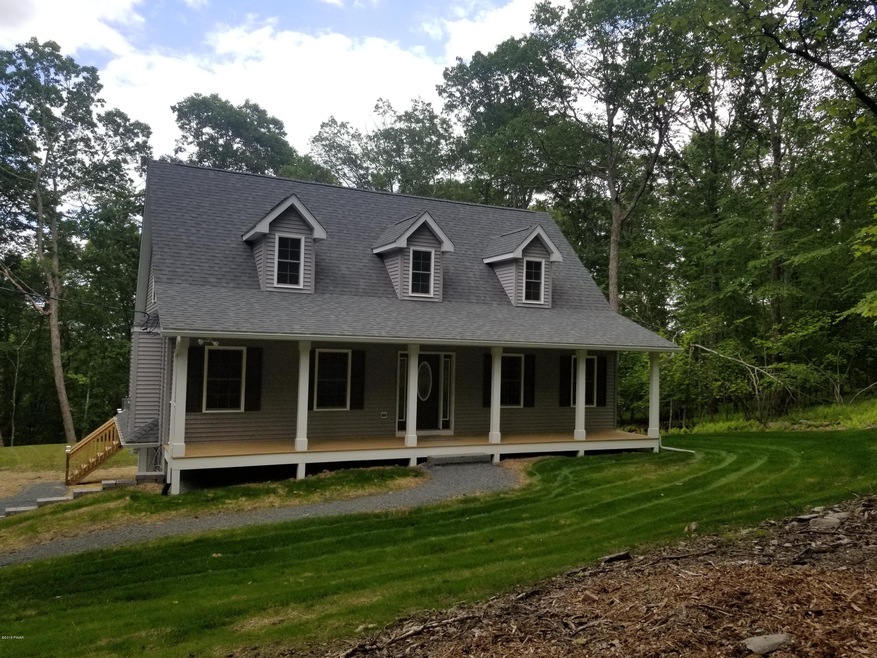 166 Bayberry Dr, Milford, PA 18337 - photo 1