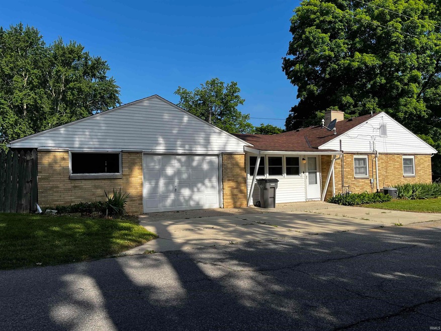 971 McDonald St, Elkhart, IN 46516 - photo 1