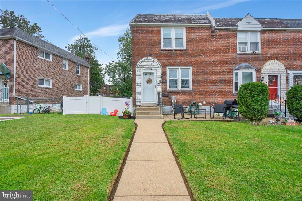 1130 Oakwood Dr, Glenolden, PA 19036 - photo 1