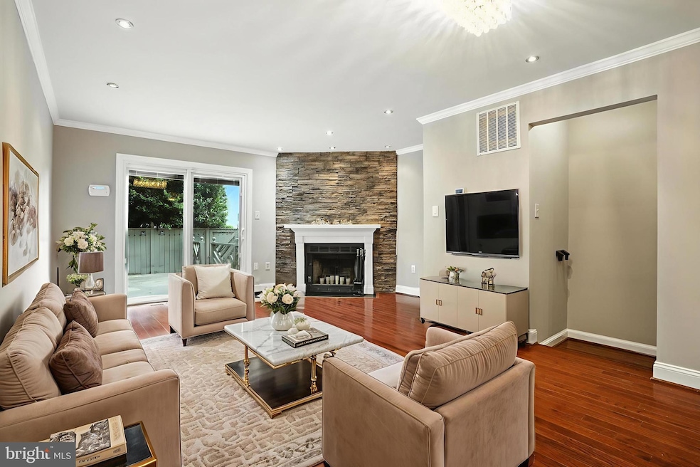 12863 Mill Brook Ct, Woodbridge, VA 22192 - photo 1