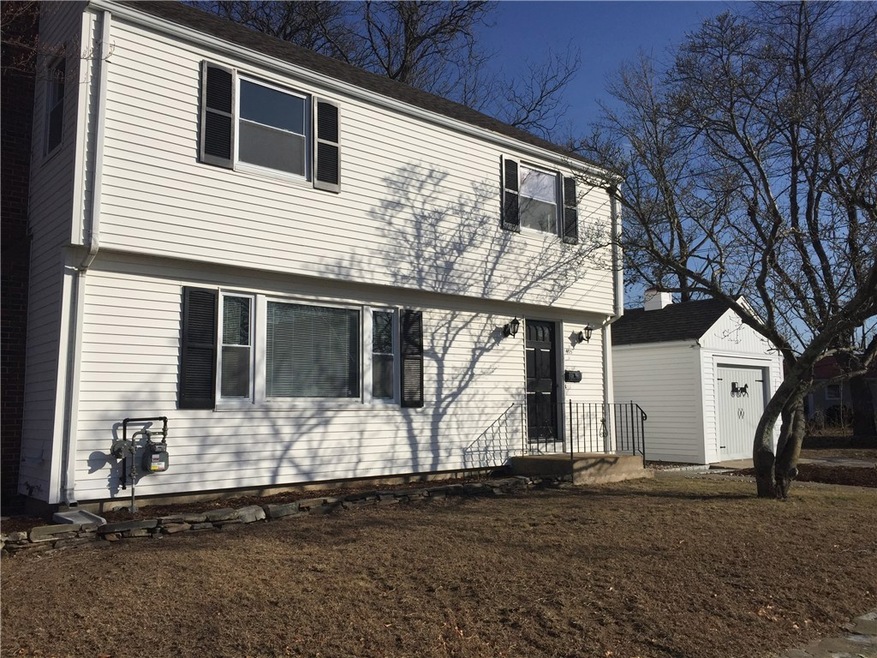 405 Sandy Ln, Warwick, RI 02889 - photo 1