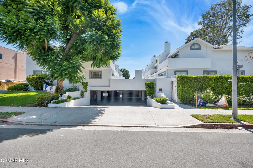 Sold $587,400 • Co-Listing Agent