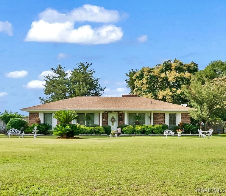 Southern Living in Hartford, Al.