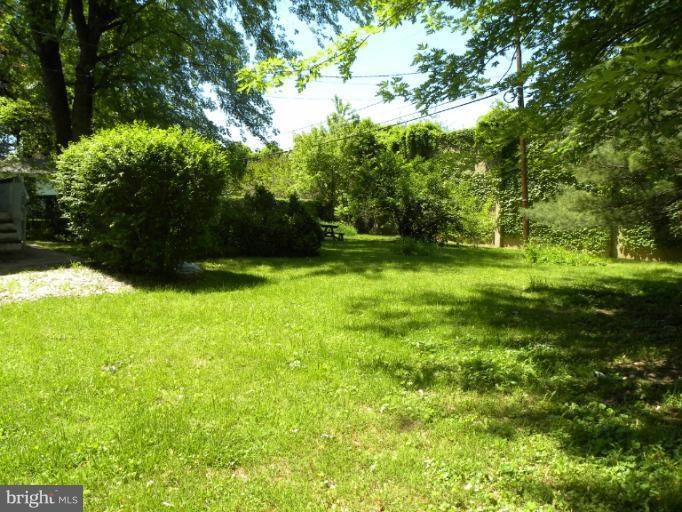 1706 Wayne Ave, Parkville, MD 21234 - photo 1