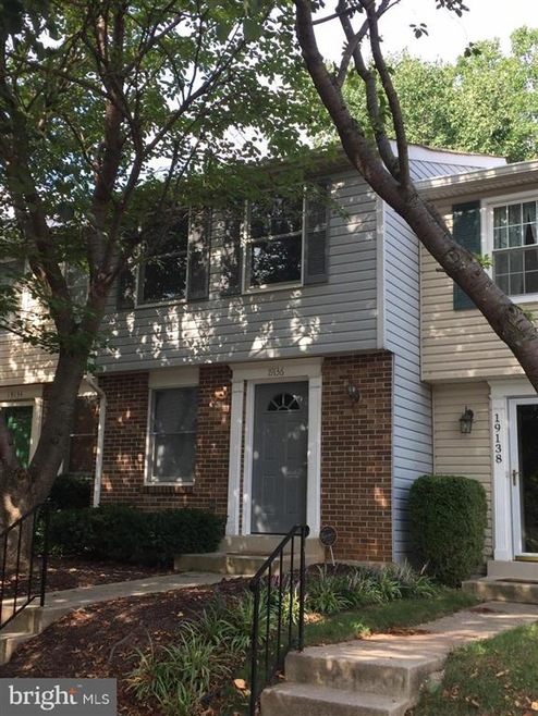 19136 Partridge Wood Dr, Germantown, MD 20874 - photo 1