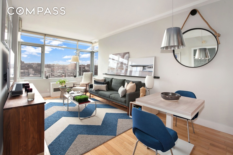 Pending $750,000 • Co-Listing Agent