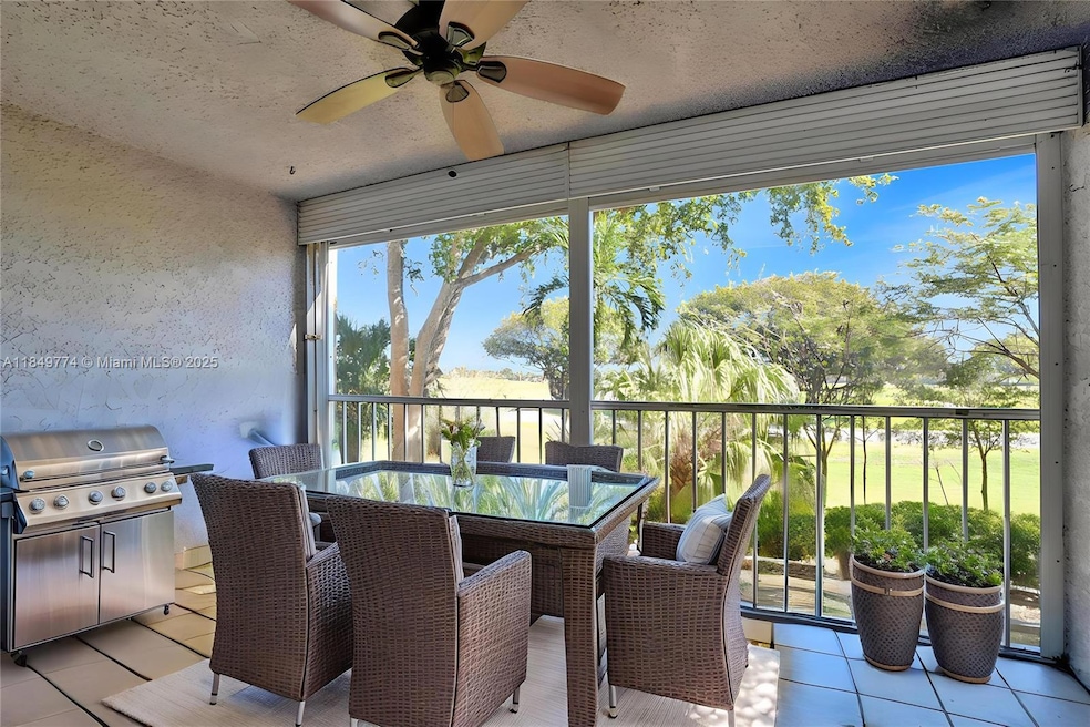 Waters Edge Towers unit 202, Deerfield Beach, FL 33064 - photo 1